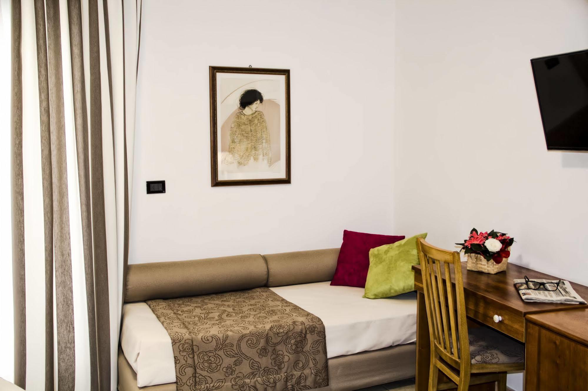 Hotel Sirenetta Isola delle Femmine Exterior photo